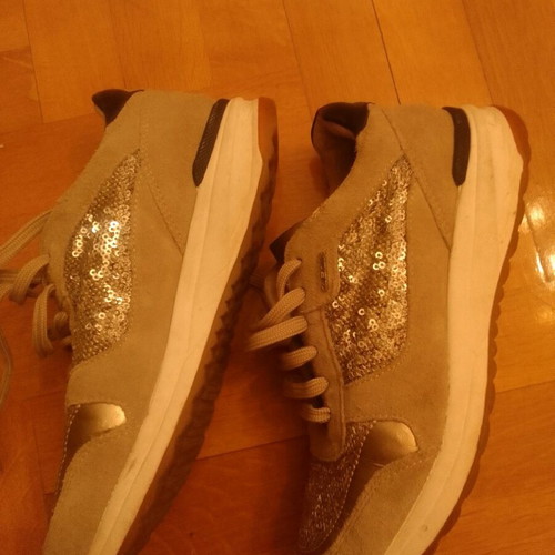 Geox sneakers size 36 like new, gold