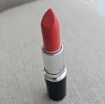 MAC κραγιόν nr 565 Gummy Bare σαν καινούργιο