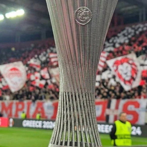 Olympiakos Conference Cup like new, height about 17 cm
