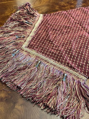 Table runner used, dimensions 150x43cm