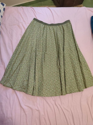 Berwin & Wolf Midi Skirt floral green XL XXL like new, cotton