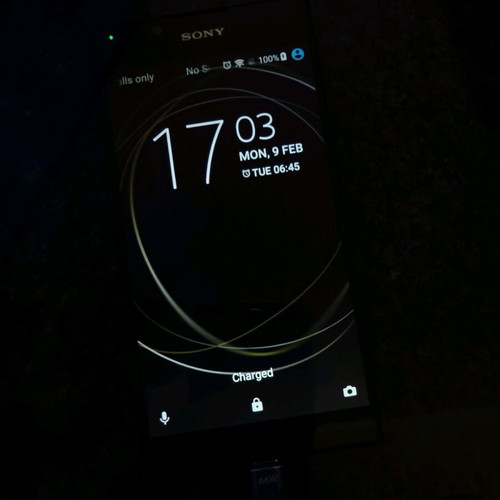 Sony Xperia smartphone like new with original charger and silicon cases
