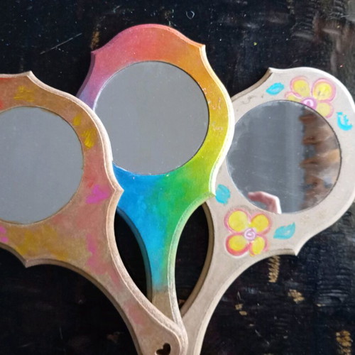 Hand mirrors new with paintings, 13x26cm, 3 designs
