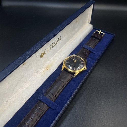 Citizen Newmaster Automatic watch 1960s, like new, black and gold
