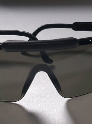 Oakley sunglasses like new, black, suitable for shooting protection