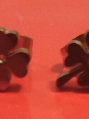 Clover earrings gold color new