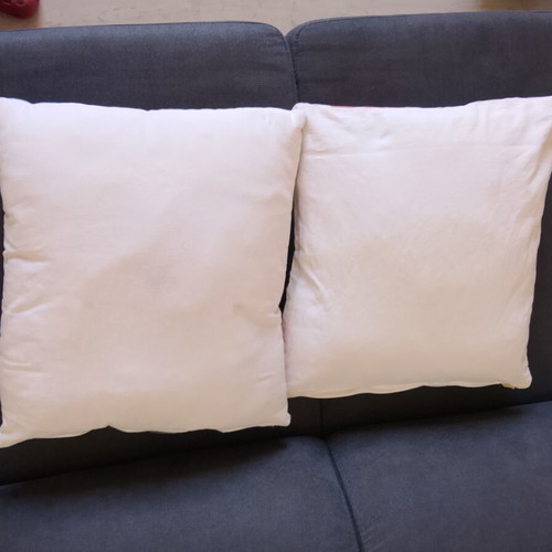 Decorative pillows like new, set of 2, 40 cm