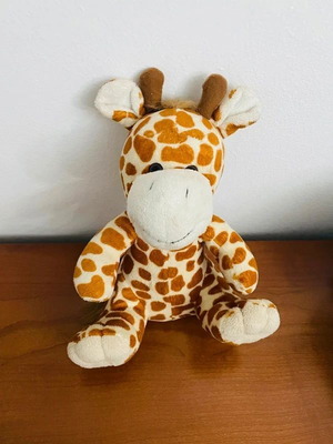Plush giraffe like new, 23 cm