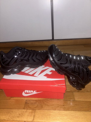 Nike Air Max TN Triple Black sneakers brand new