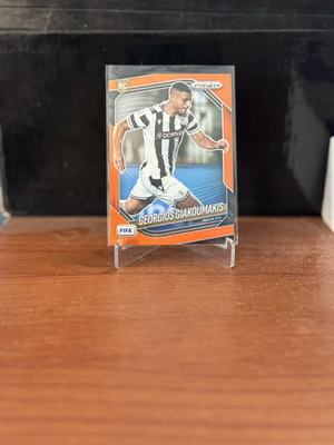 2025 Panini Prizm FIFA Georgios Giakoumakis Orange 125 PAOK card