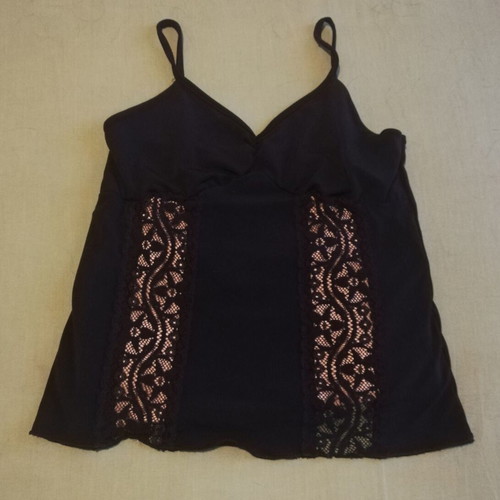 Lace detail black camisole top like new, size S