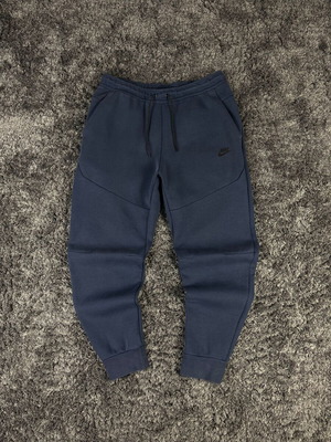 Nike Sportswear Tech Fleece Jogger Pants men's bottoms like new, size L, blue