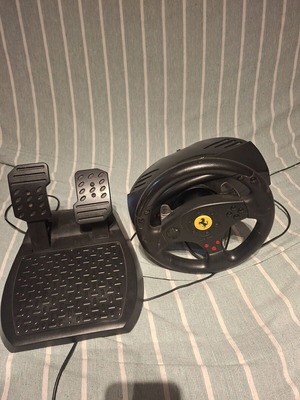 Thrustmaster Ferrari GT Experience Racing Wheel 3-in-1 used for PC/PS3
