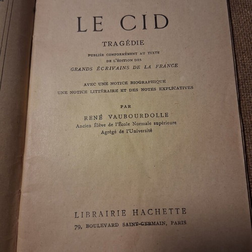 Le Cid book used, French language, tragedy by Corneille