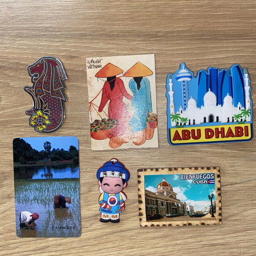 Fridge magnets like new, set