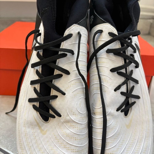 Nike football shoes like new, white and gold, size 45.5