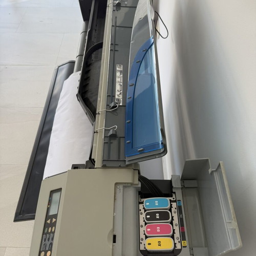 HP DesignJet 500 Plus 42” roll plotter printer
