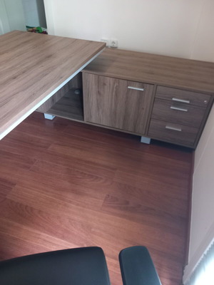 Office furniture set
