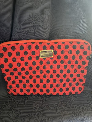 Laptop Case Marc by Marc Jacobs like new, red with dark blue polka dots