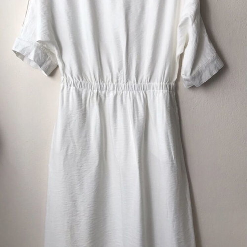 ALE midi dress white new with buttons and belt, size Medium