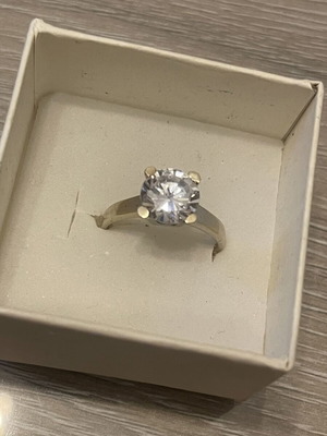 Gold 585 solitaire ring with semi-precious stone, used, size 58
