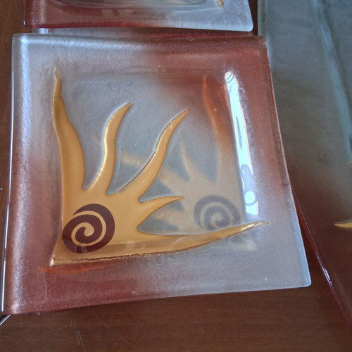Glass plate set with 6 plates like new, possibly Moda Nostra
