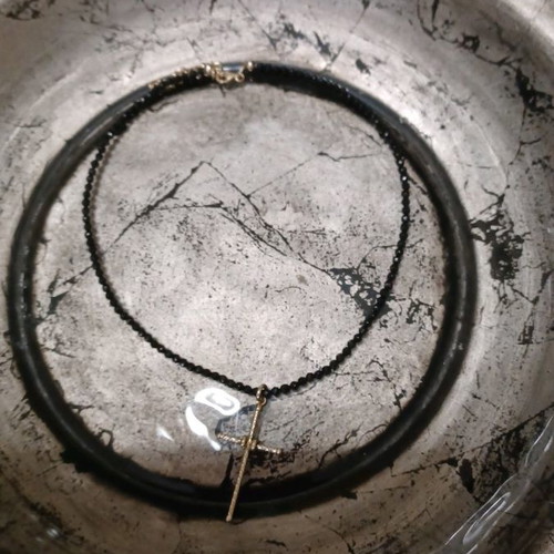 Loisir necklace with gold-plated silver cross in excellent condition
