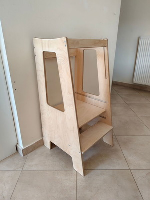 Learning Tower Extra Safe Woody Tales used, Montessori kitchen helper