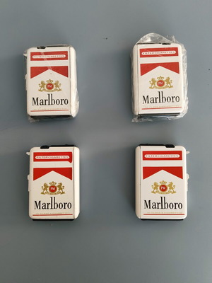 Marlboro Red vintage μεταλλικές ταμπακιέρες σετ 4 μεταχειρισμένες με αναπτήρα