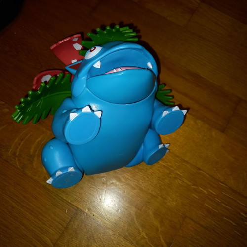 Pokemon Venusaur figure 17 cm length and 12 cm height like new