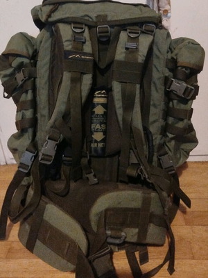 Wisport Reindeer 75lt backpack like new for hiking and military use