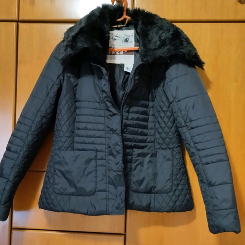 Splendid black XL jacket like new with removable fur collar
