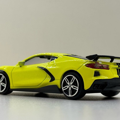 Chevrolet Corvette Stingray C8 Coupé die-cast model 1/43 new, yellow