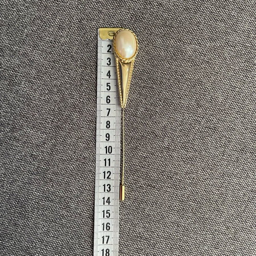 Vintage pin used, faux, white and gold