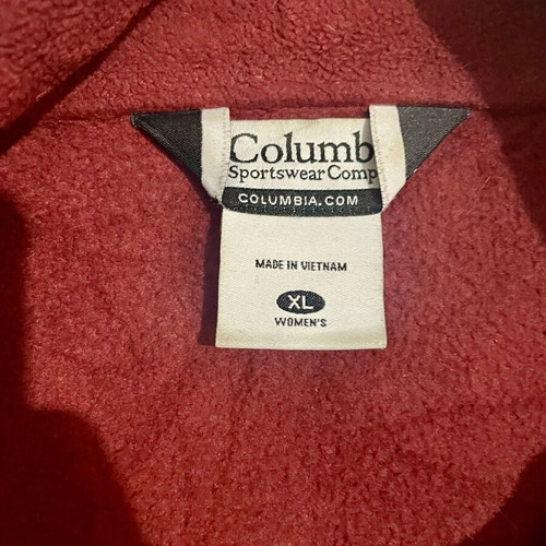 Columbia Titanium fleece jacket burgundy like new, size XL