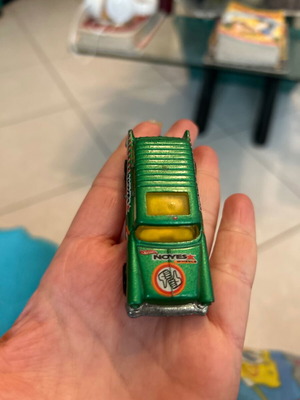 Hot Wheels toy car used