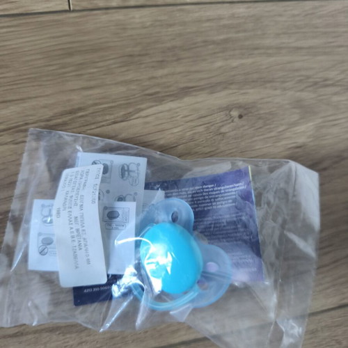 Nuk, Chicco, Avent set of 5 baby pacifiers and bottle nipples
