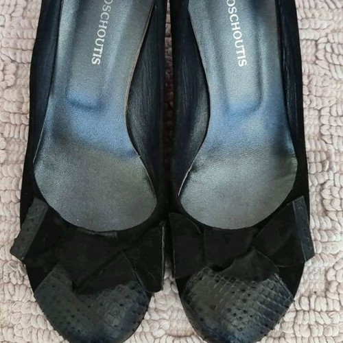 Moschoutis Black Leather Women's Pumps Size 37 like new