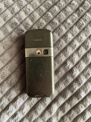 Nokia 6070 used, without charger, gray