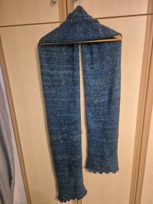 Fullah Sugah knitted oversized scarf/shawl like new in blue melange