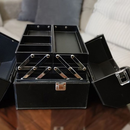 Bobbi Brown Cosmetic Case used, genuine leather, black