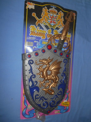 King Knight card with 60 cm sword and 40x28 cm shield new