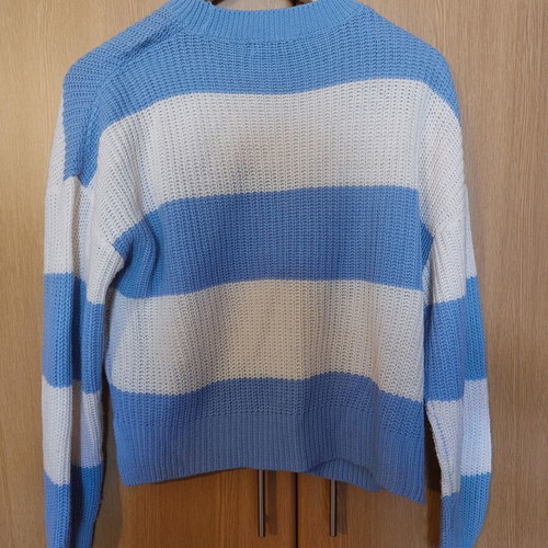Pink Woman knitted sweater like new, size XS, white and turquoise