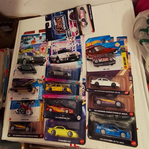 Hot Wheels toy cars new, pack