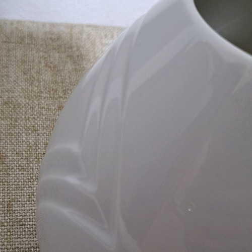 Kaiser Porcelain Vase White Germany Vintage like new