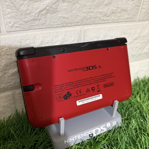 Nintendo 3DS XL Red Black like new