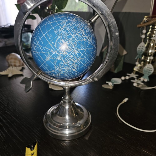 Globe decoration used, very good condition