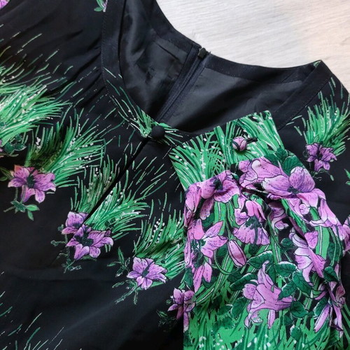 Vintage dress like new, multicolored, size M
