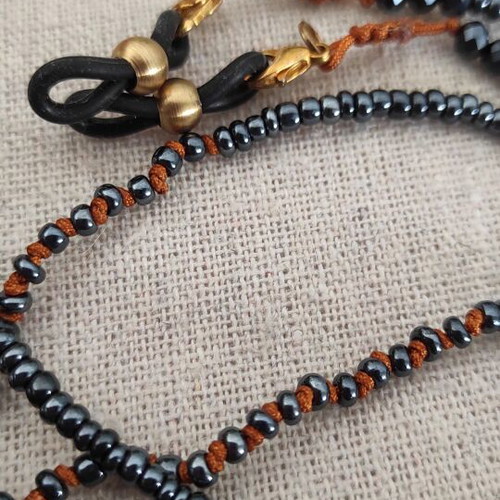 Haribo Glasses Chain with Semi-Precious Beads like new, 94cm