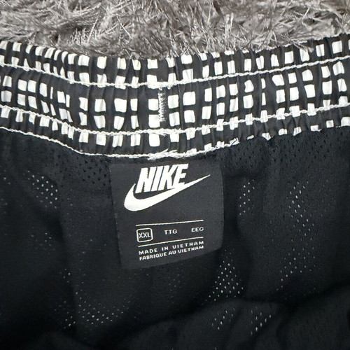 Nike swim shorts used, size XXL, black and white